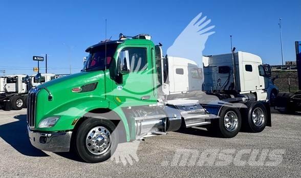 Peterbilt 579 Prime Movers