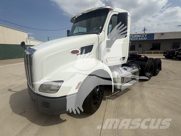 Peterbilt 579 Prime Movers