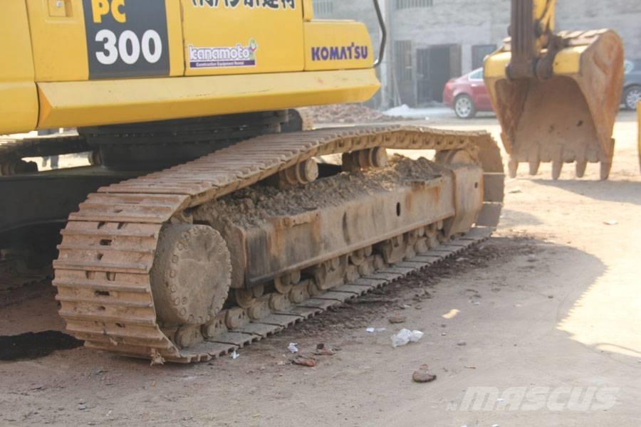 Komatsu PC 300-7 Crawler excavators