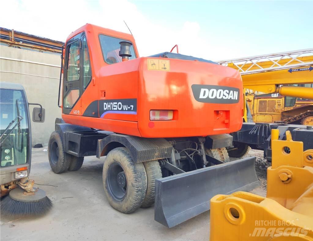 Doosan DH150W Wheeled excavators
