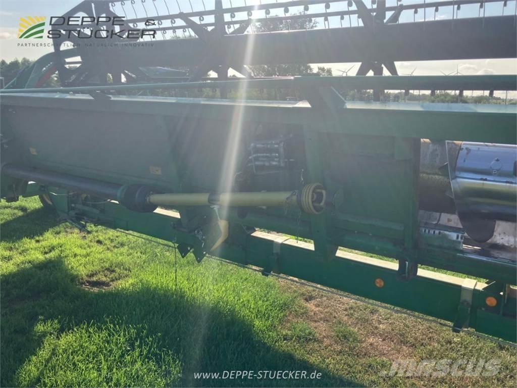 John Deere 630R Harvester heads