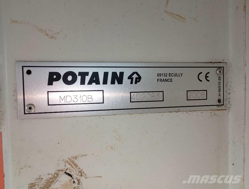 Potain MD 310 B Tower cranes