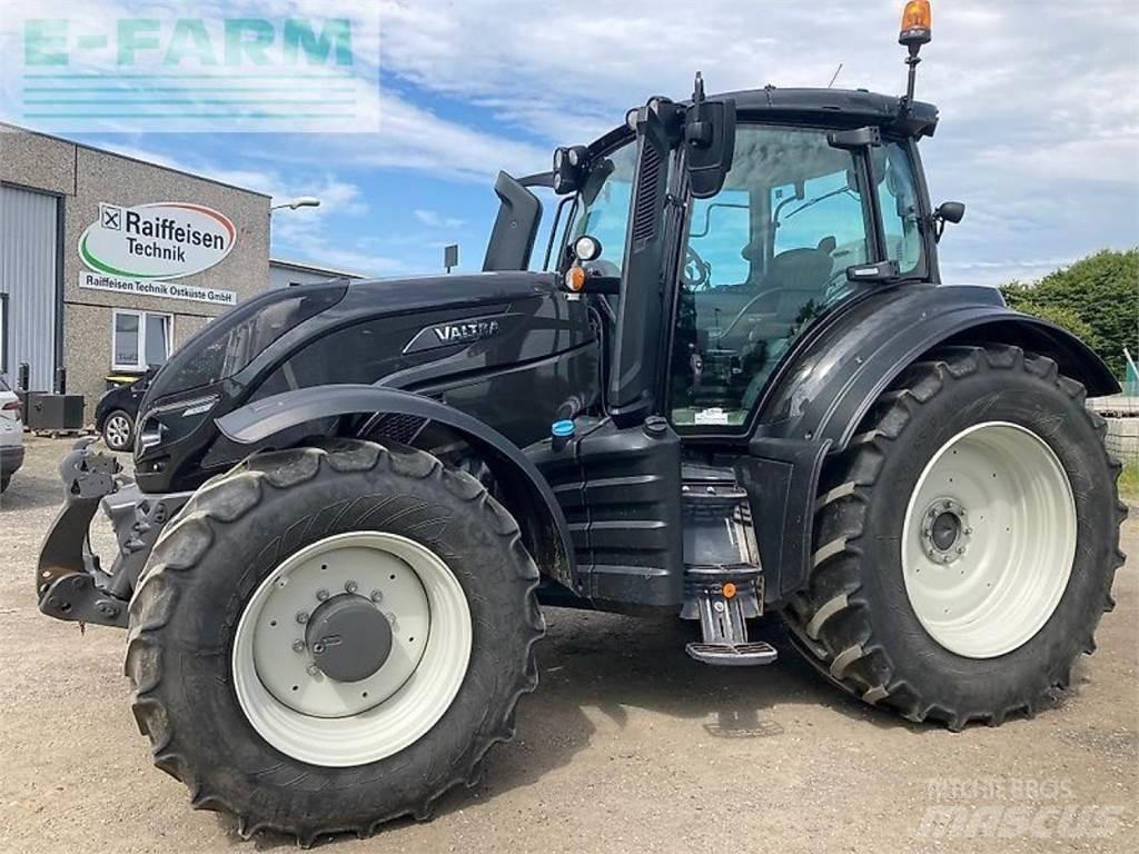 Valtra t254a mr19 Tractors