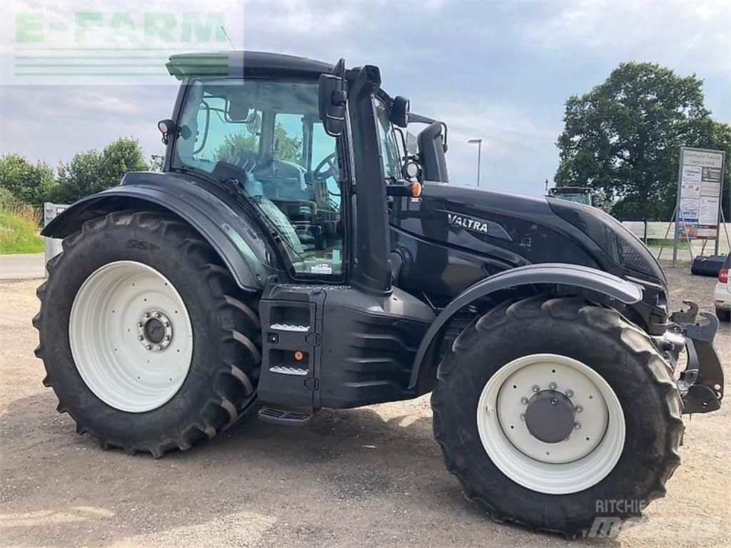 Valtra t254a mr19 Tractors