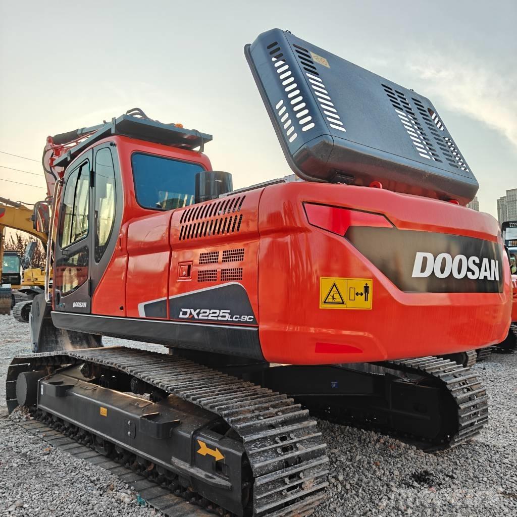 Doosan DX225LC-9C Crawler excavators