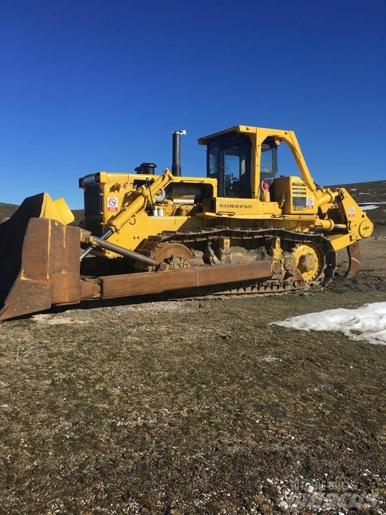 Komatsu 455 Crawler dozers