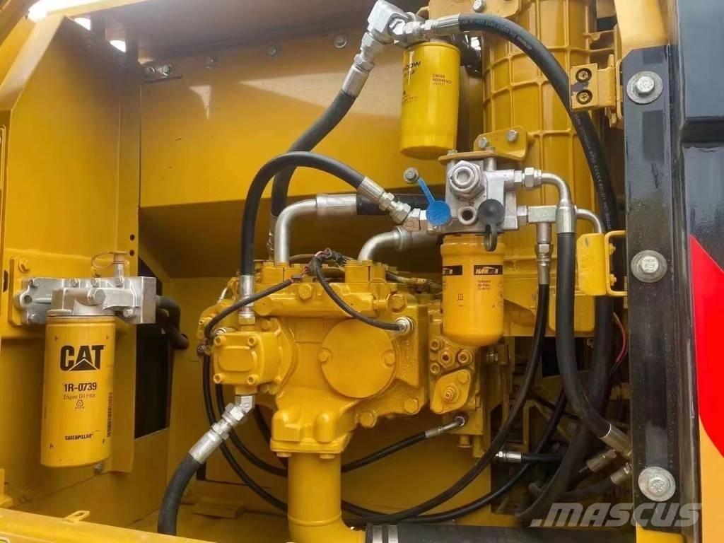 CAT 320d Crawler excavators