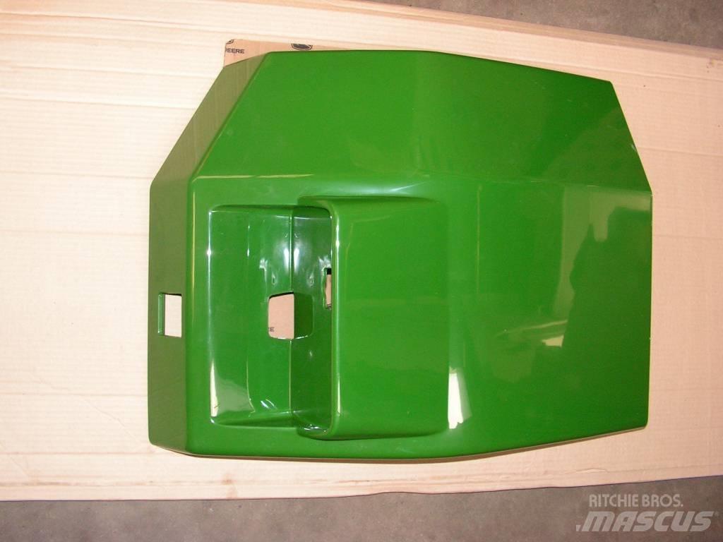 John Deere 6800 Chassis and suspension