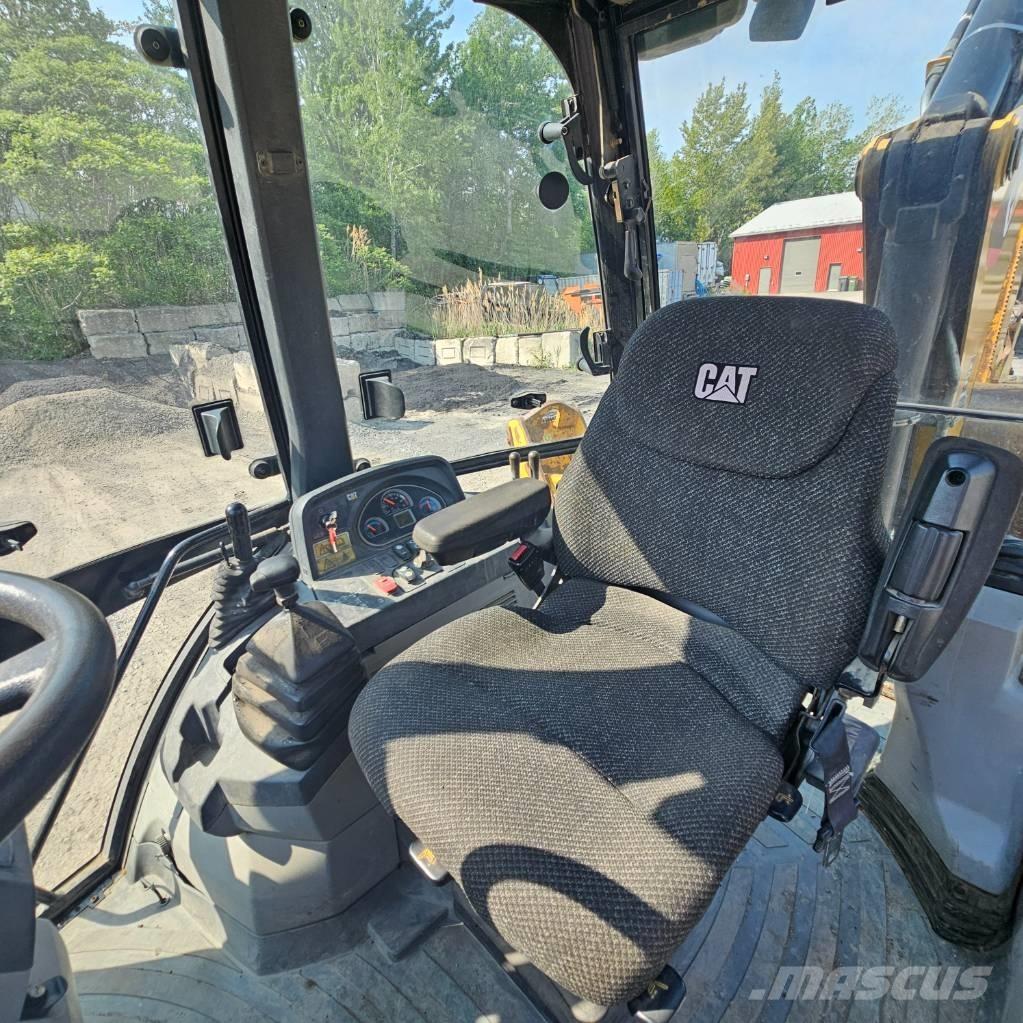 CAT 420 F Backhoe