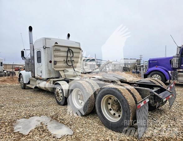 Kenworth W900 Prime Movers
