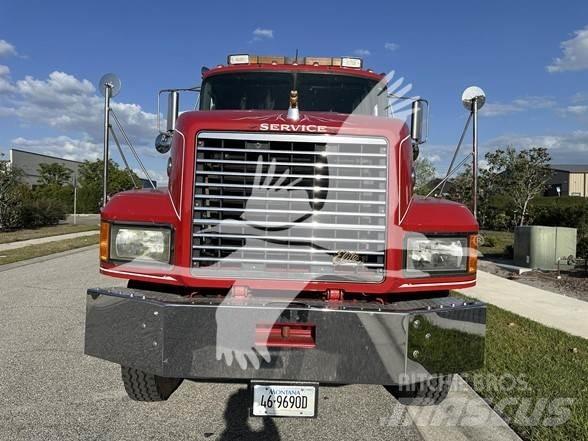 Mack CL753 Prime Movers
