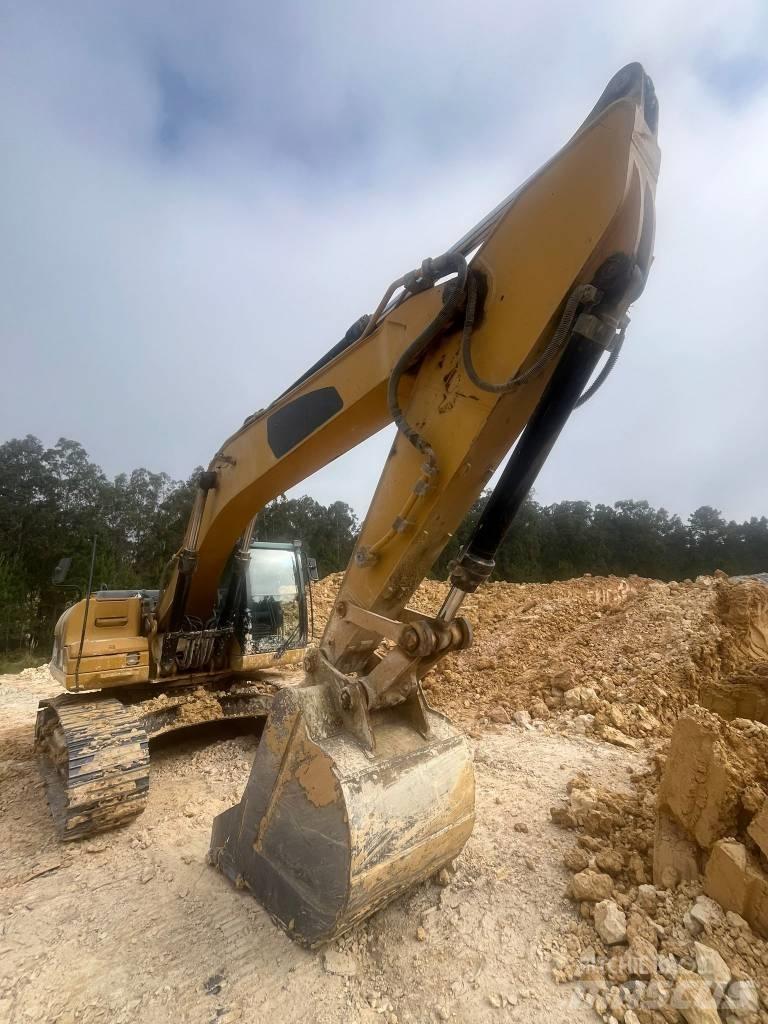 CAT 324 D Crawler excavators