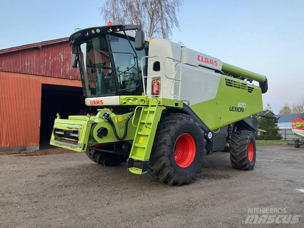 CLAAS Lexion 670 Combine harvesters