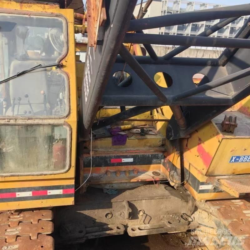 Hitachi KH180 Track mounted cranes