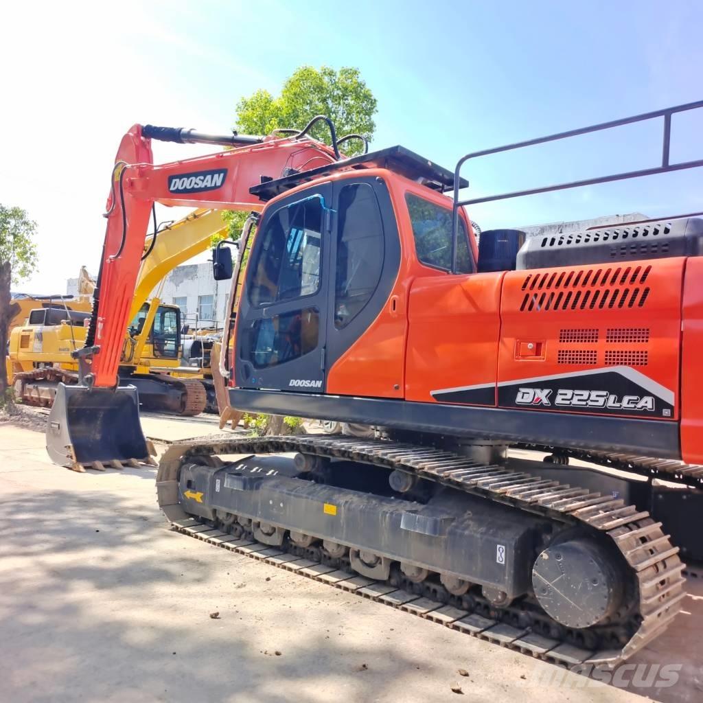Doosan DX 225 LC-9C Crawler excavators