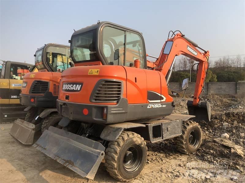 Doosan DX60 Crawler excavators