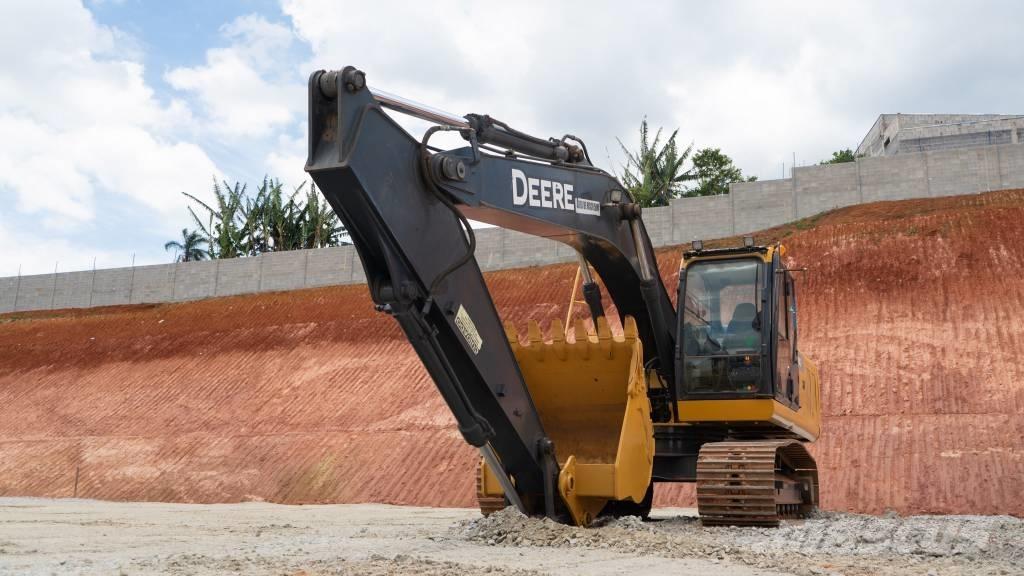 John Deere 210 G Crawler excavators