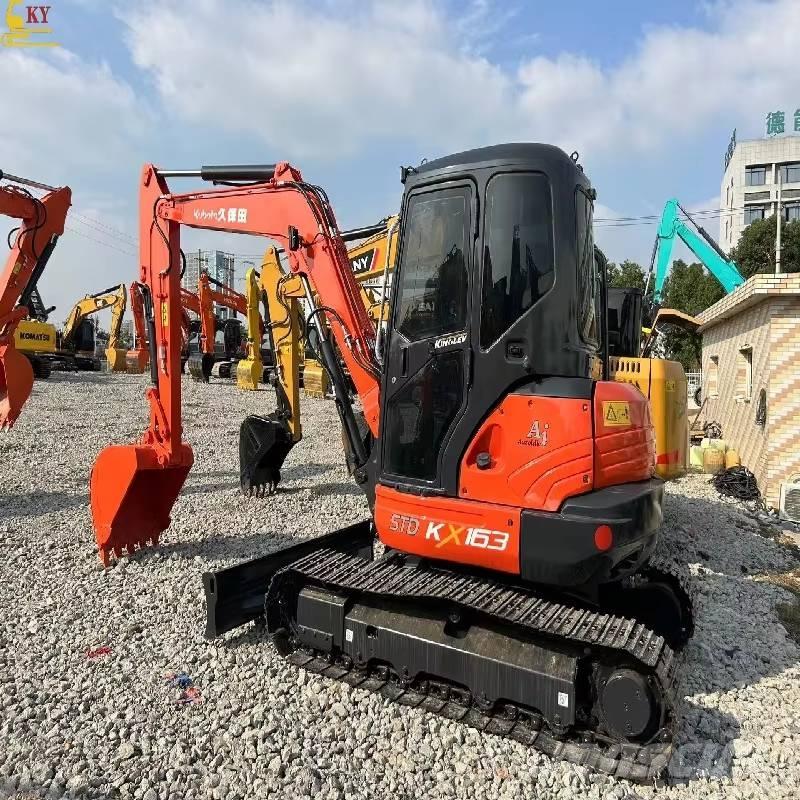 Kubota 163 Crawler excavators