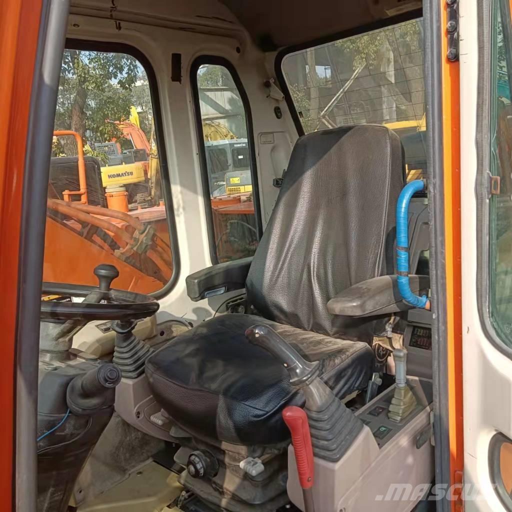 Doosan DH150W-7 Wheeled excavators