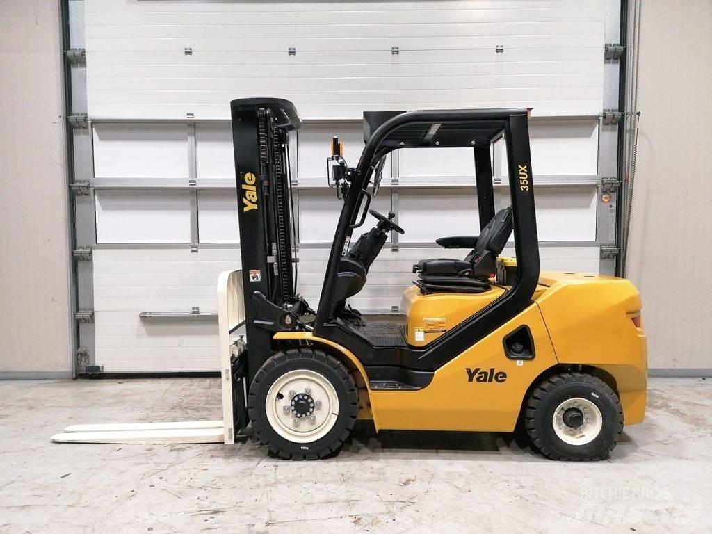 Yale GDP35UX Diesel trucks