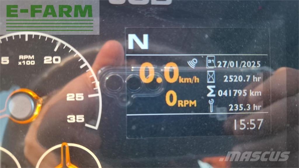 JCB 4220 fastrac Tractors