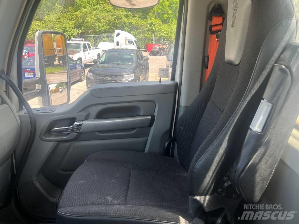Kenworth T 880 Prime Movers