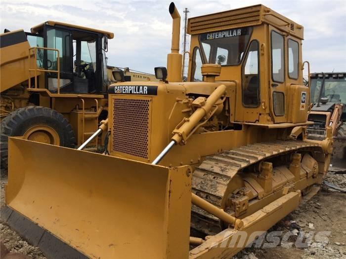 CAT D 6 D Crawler dozers