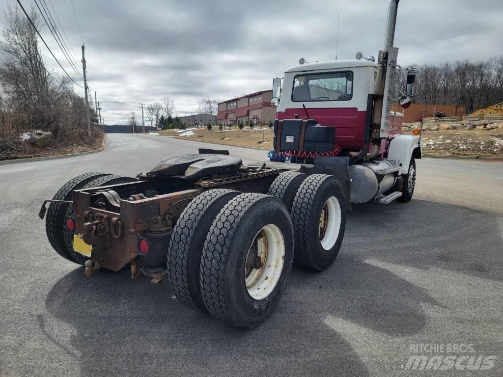 Mack RW613 Prime Movers