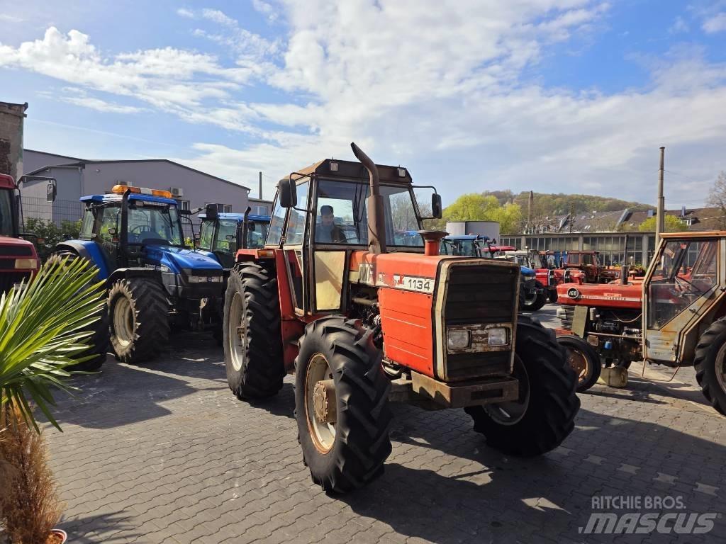 Massey Ferguson 1134 Tractors