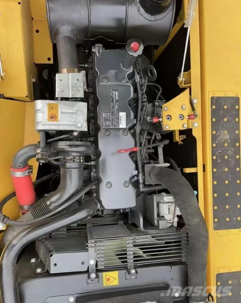 Komatsu PC 240 Crawler excavators