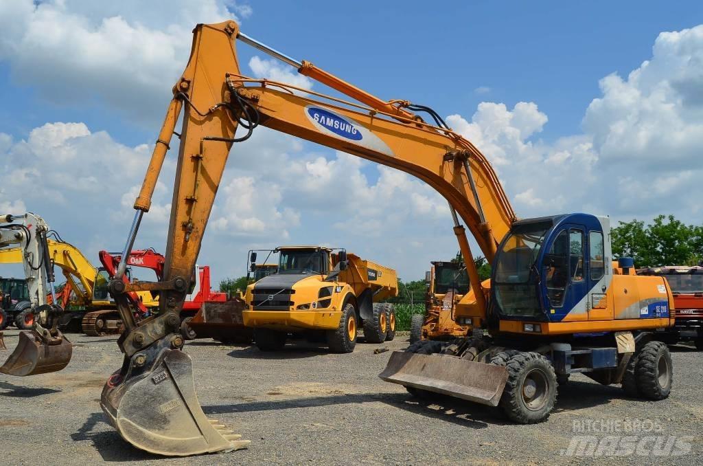 Samsung SE 210 W-2 Wheeled excavators