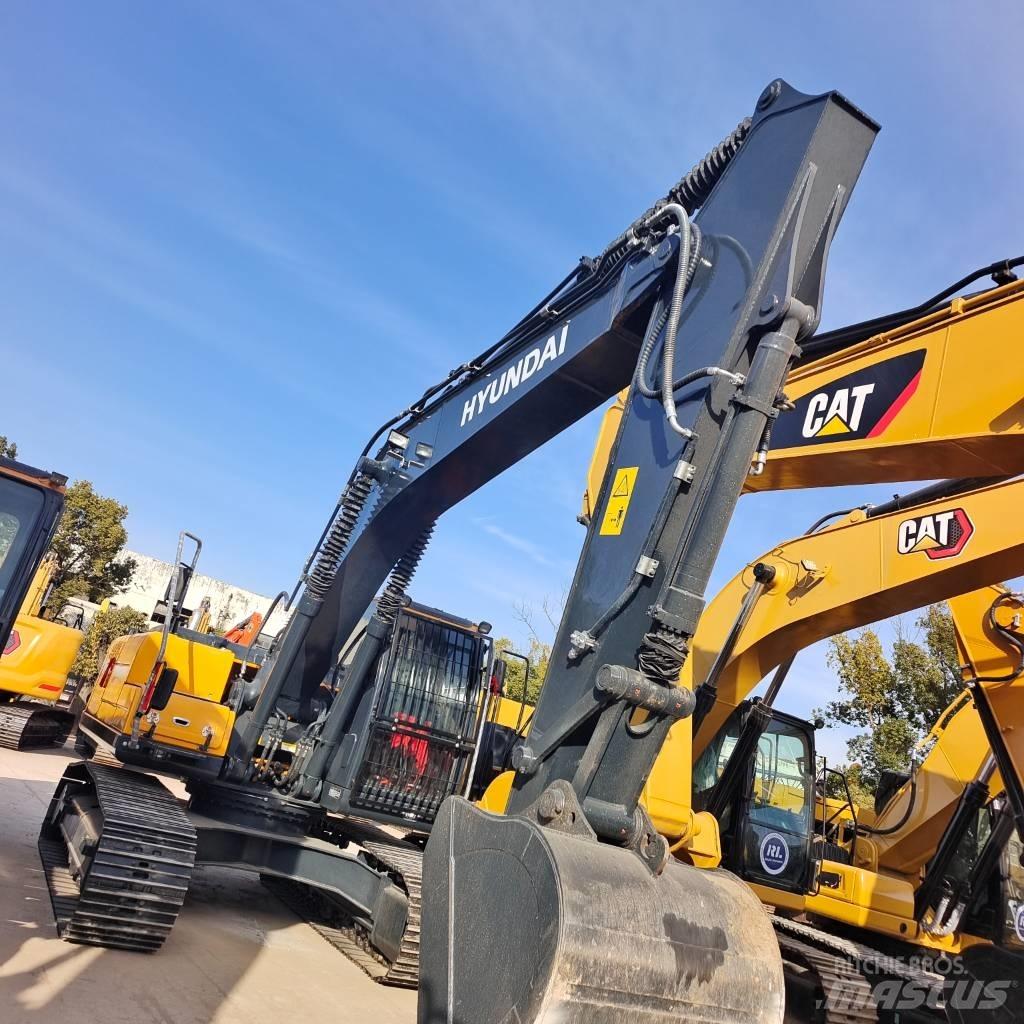 Hyundai 220LC-9S Crawler excavators