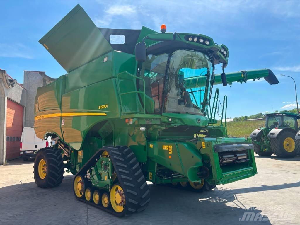 John Deere S 690 i Combine harvesters