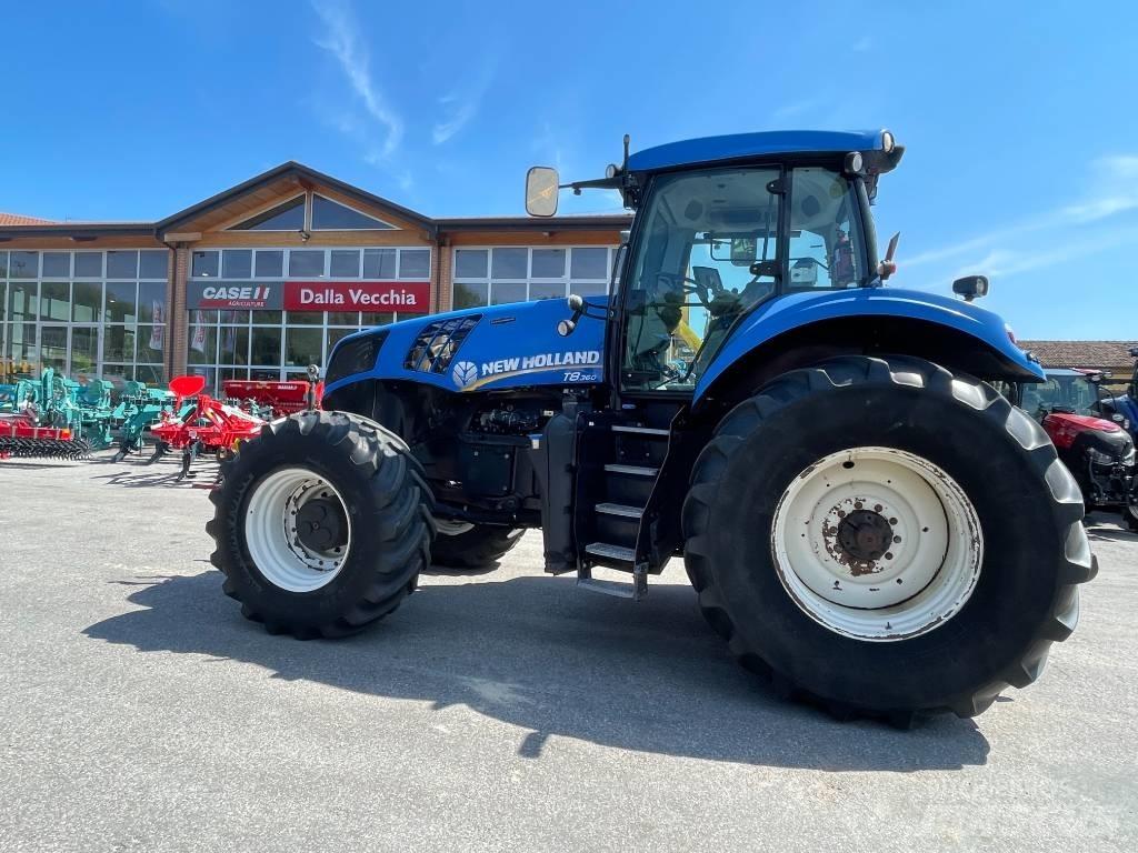 New Holland T 8.360 Tractors