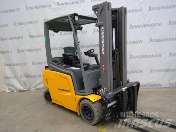 Jungheinrich EFG 320 Electric forklift trucks