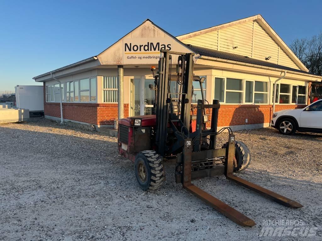 Moffett M4 25.3 Diesel trucks