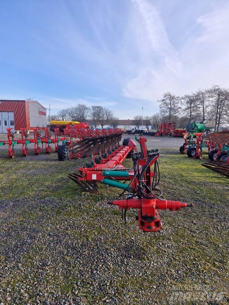 Kverneland PB100 Reversible ploughs