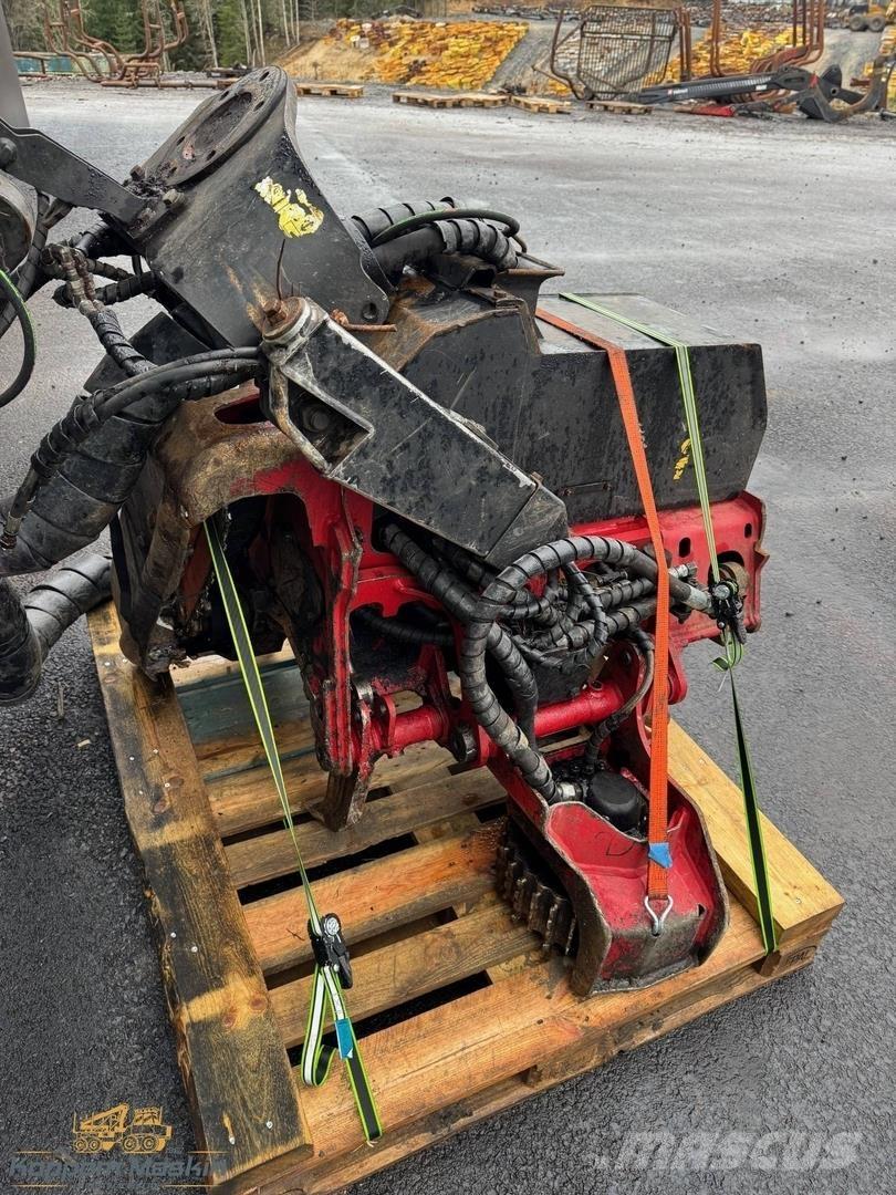 Waratah H413 Harvester heads