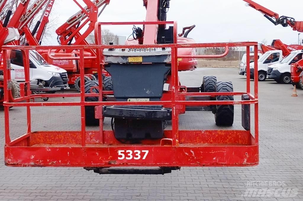 JLG 1250 AJP Articulated boom lifts