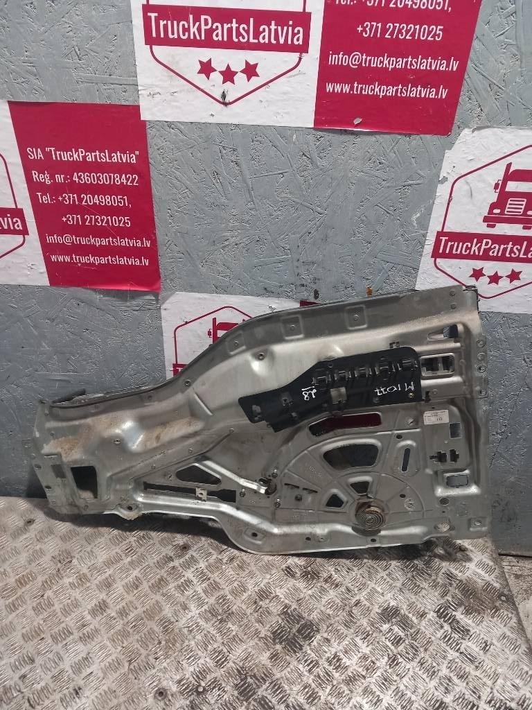 MAN TGA 81626456024 Cabins and interior