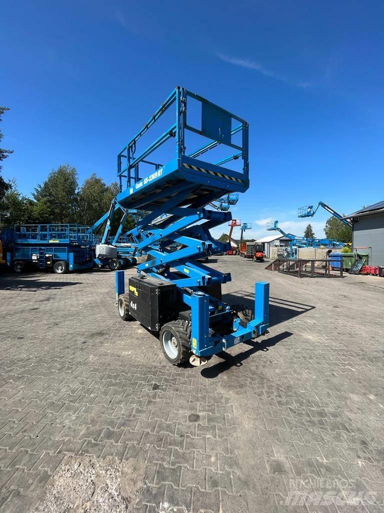 Genie 3369 Scissor lifts