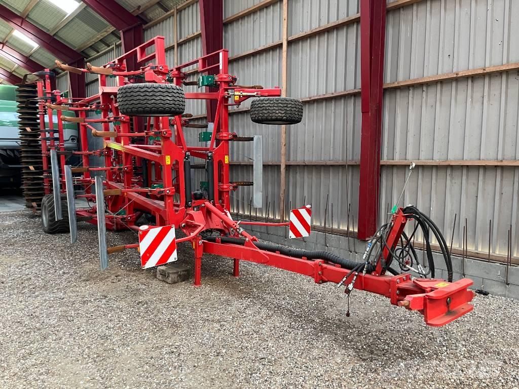 Kverneland CTC 627 Harrows