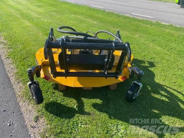 Stensballe TH 1500L Mounted and trailed mowers