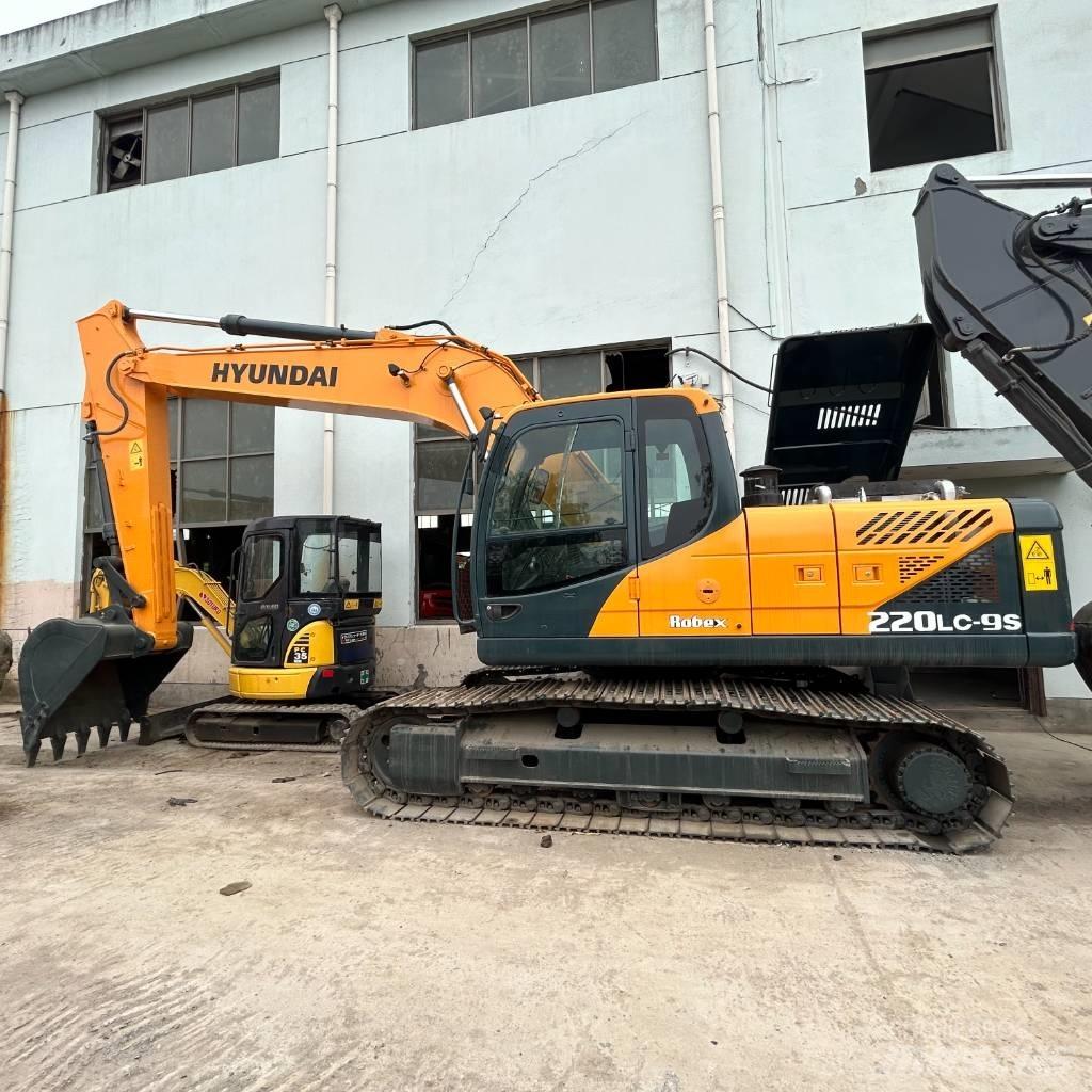 Hyundai 220LC-9 Crawler excavators