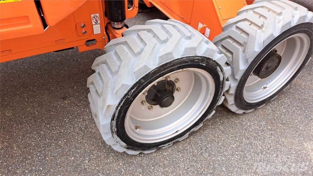 JLG EC520AJ Articulated boom lifts