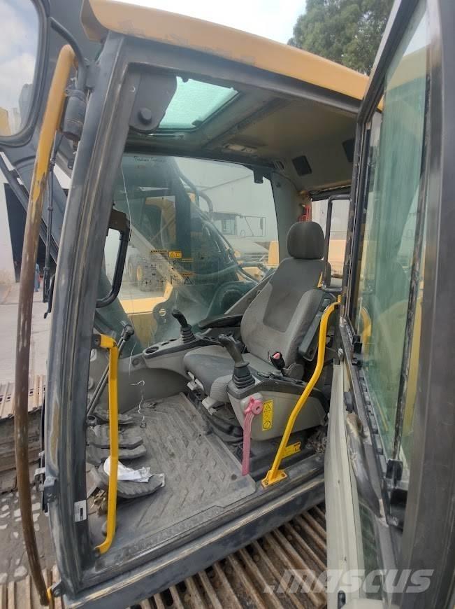 Volvo EC300DL Crawler excavators