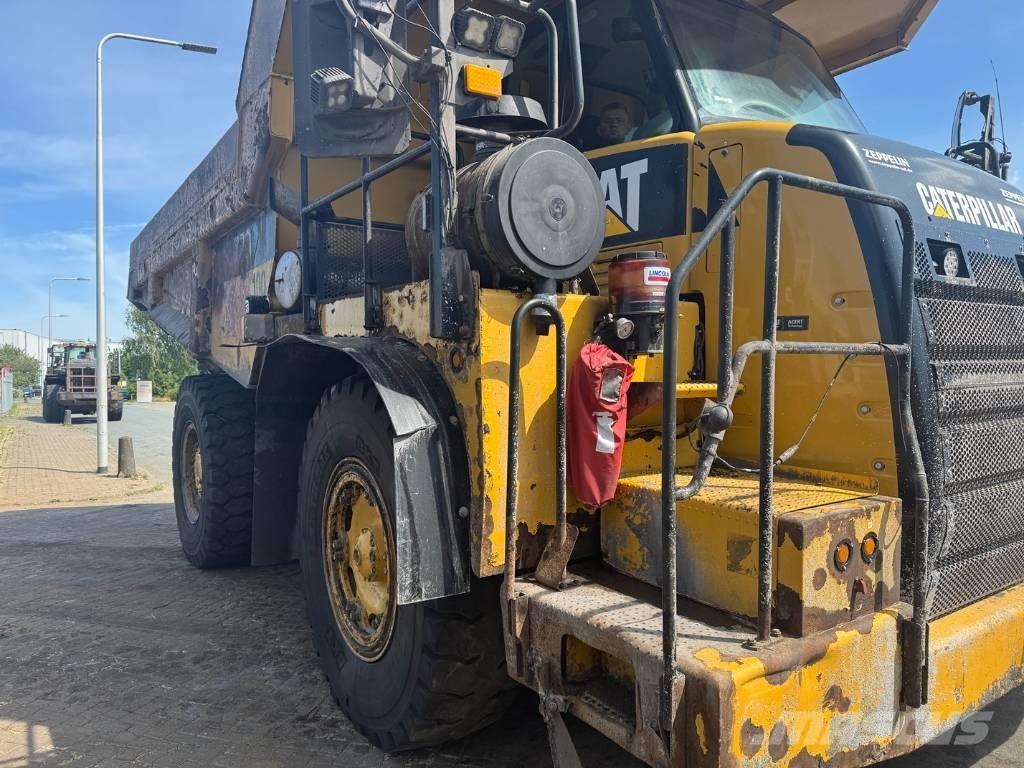 CAT 770 Rigid dump trucks
