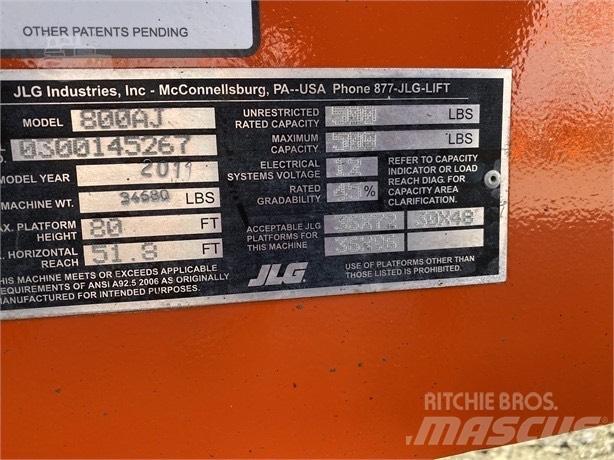 JLG 800 AJ Articulated boom lifts