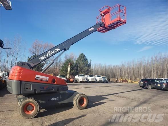 SkyJack SJ40T Telescopic boom lifts
