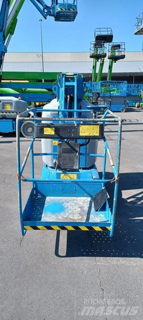 GENIE GR26J Used Personnel lifts and access elevators